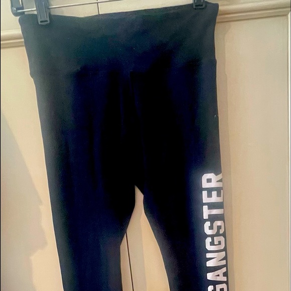 Spiritual Gangster Black leggings. Inside pocket. - Picture 7 of 13